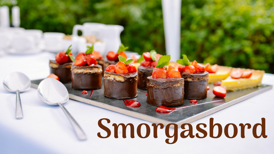 small chocolate cakes